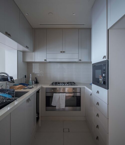 Adress Fountain View APT 2703